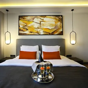 Aparthotel The Capital