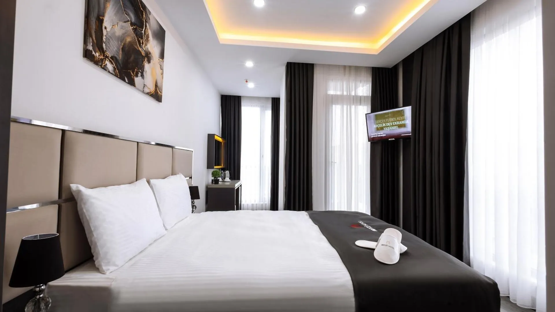 Meyzi Hotel Istanboel